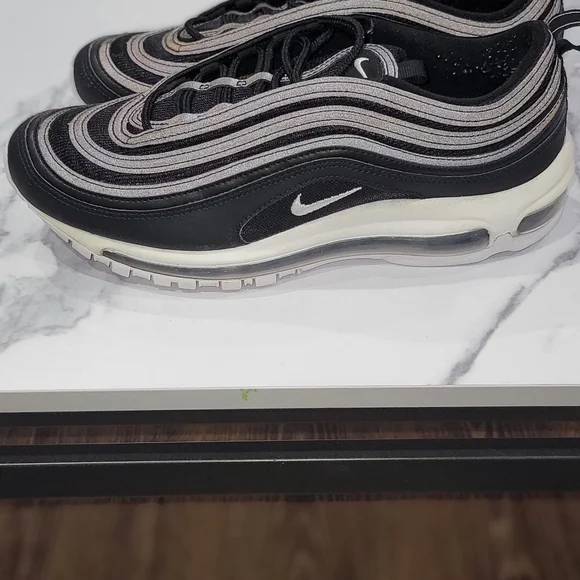 Nike Air Max 97 Size 9 Men - Picture 6 of 13